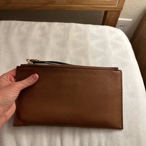 Michael Kors clutch - Picture 4 of 4